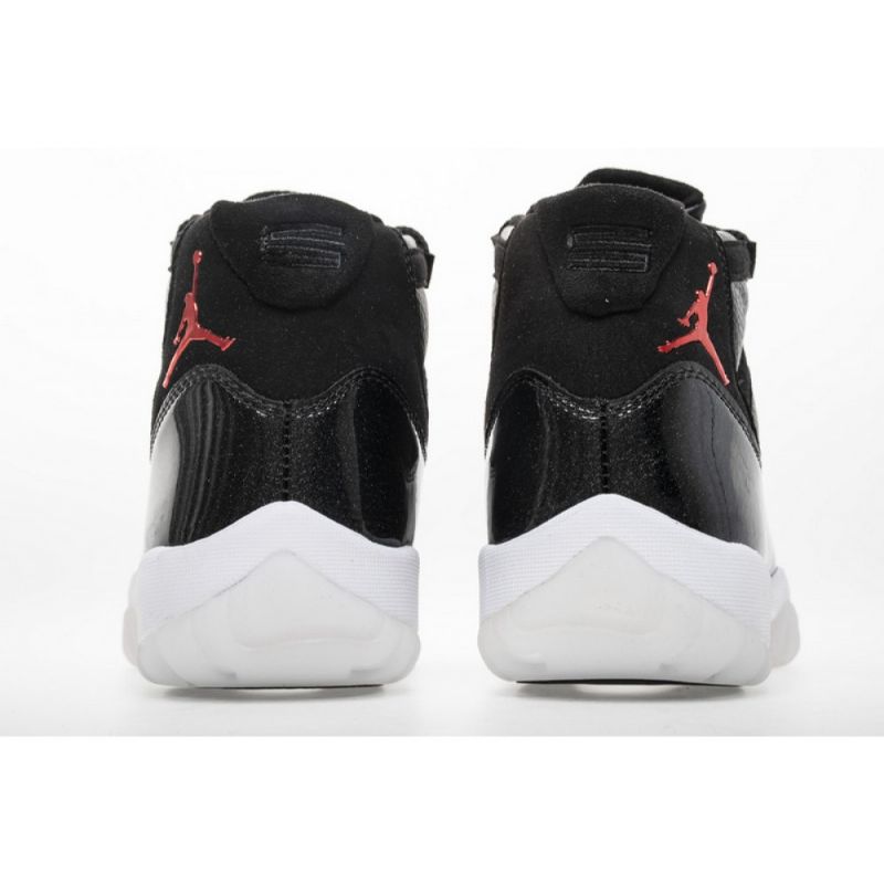 Férfi / Női Air Jordan 11 Fekete Fehér
