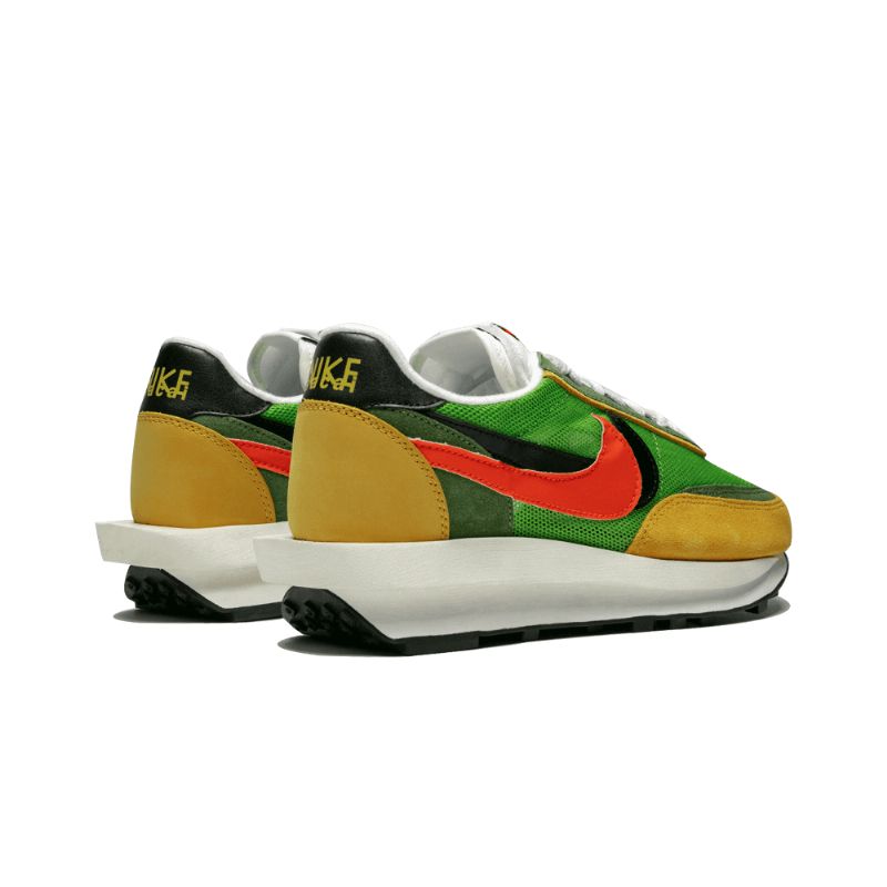 Férfi / Női Sacai Nike Ldwaffle Trainer Zöld Gustovarsity Kukorica