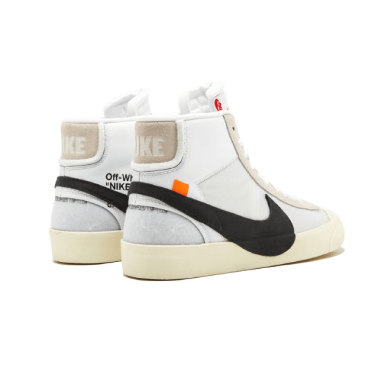 Férfi / Női Törtfehér Nike Blézer Középső Fehér