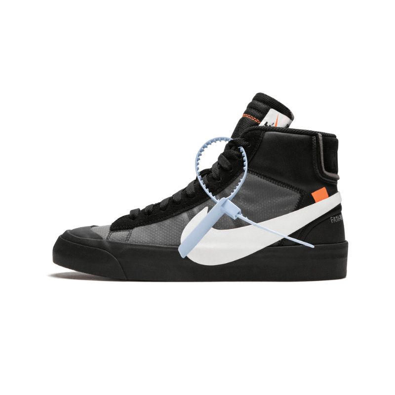 Férfi/női Törtfehér Nike Blézer Középső Kaszás