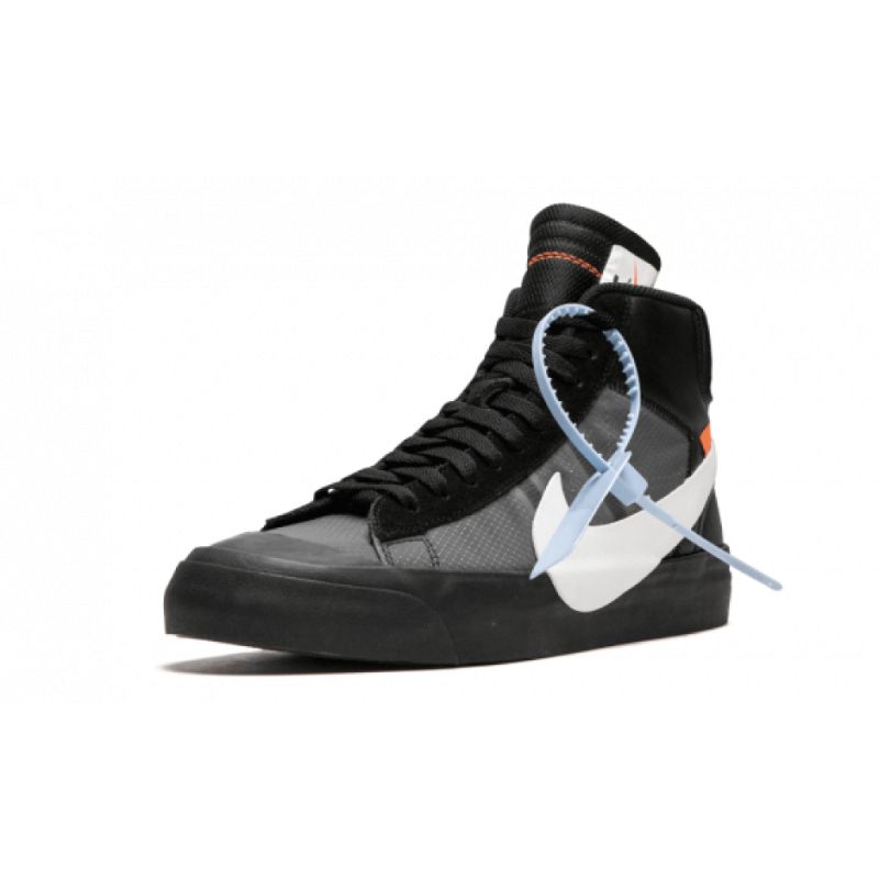 Férfi/női Törtfehér Nike Blézer Középső Kaszás