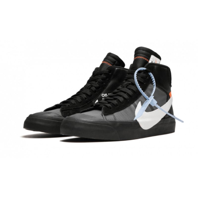 Férfi/női Törtfehér Nike Blézer Középső Kaszás