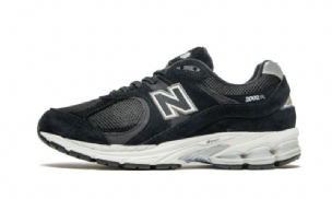 New Balance 2002r Fekete Ezüst Férfi/női