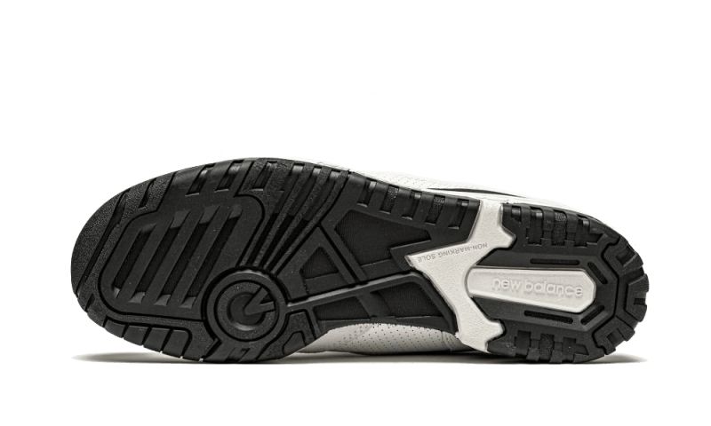 New Balance 550 Férfi / Női Tengeri Só Fekete