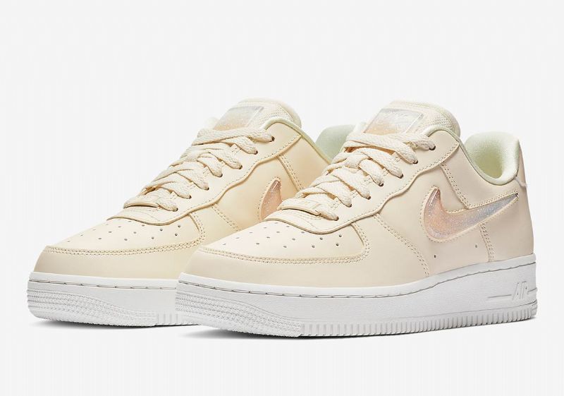 Nike Air Force 1 07 Se Prémium Női Alkalmi Fakó Elefántcsont / Csúcs Fehér-guava Jég