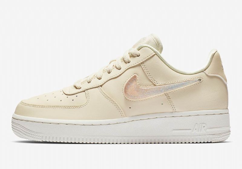 Nike Air Force 1 07 Se Prémium Női Alkalmi Fakó Elefántcsont / Csúcs Fehér-guava Jég