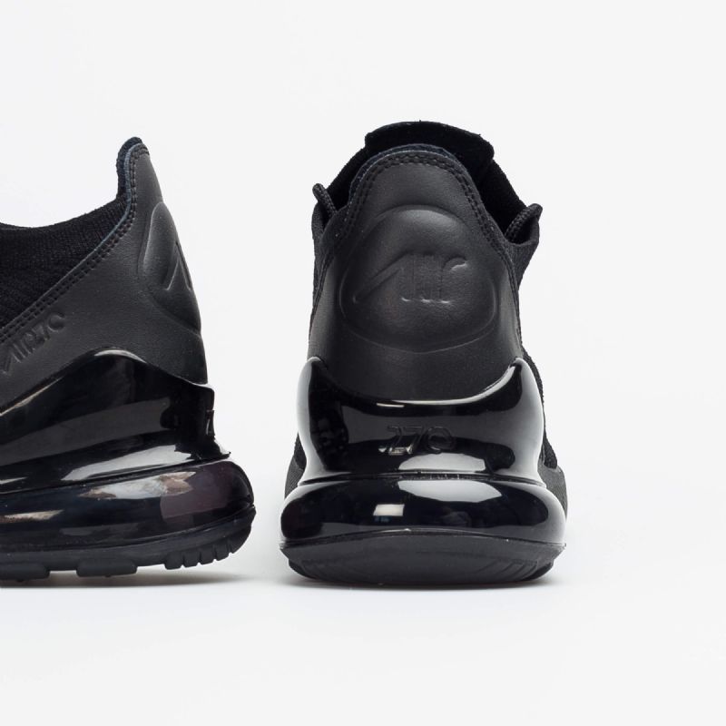 Nike Air Max 270 Flyknit Férfi Futó Fekete