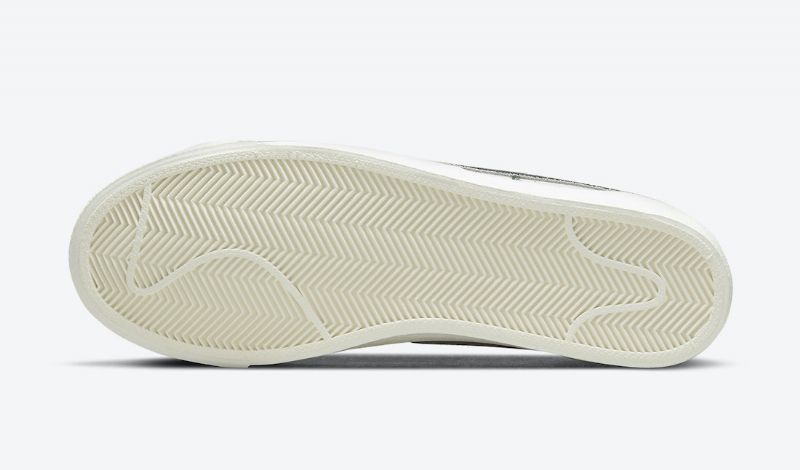 Nike Blazer Low 77 Férfi / Női Futó Fehér / Fekete-fehér Vitorla