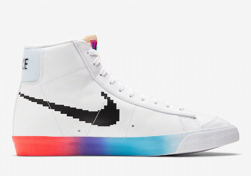 Nike Blazer Mid 77 Ünnepli A Férfiakat / Nőket Akik Futnak Fehér / / Világos Bíbor / Fekete