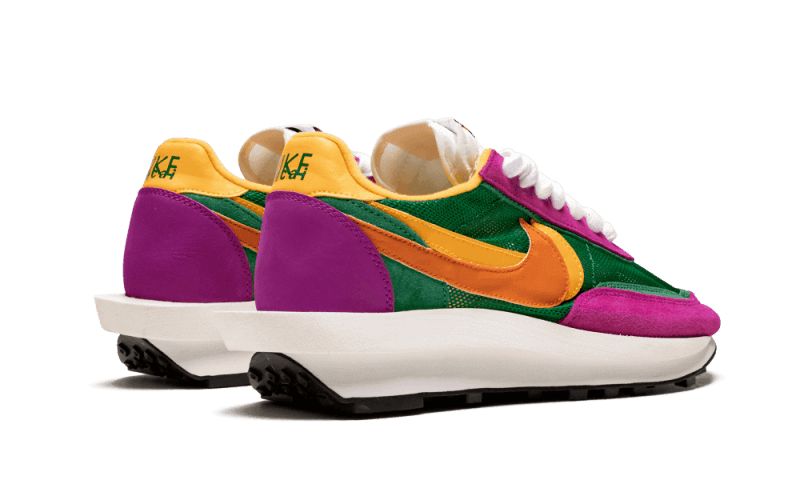 Nike Cipők Női Ld Waffle Sacai Pine Zöld Del Sol